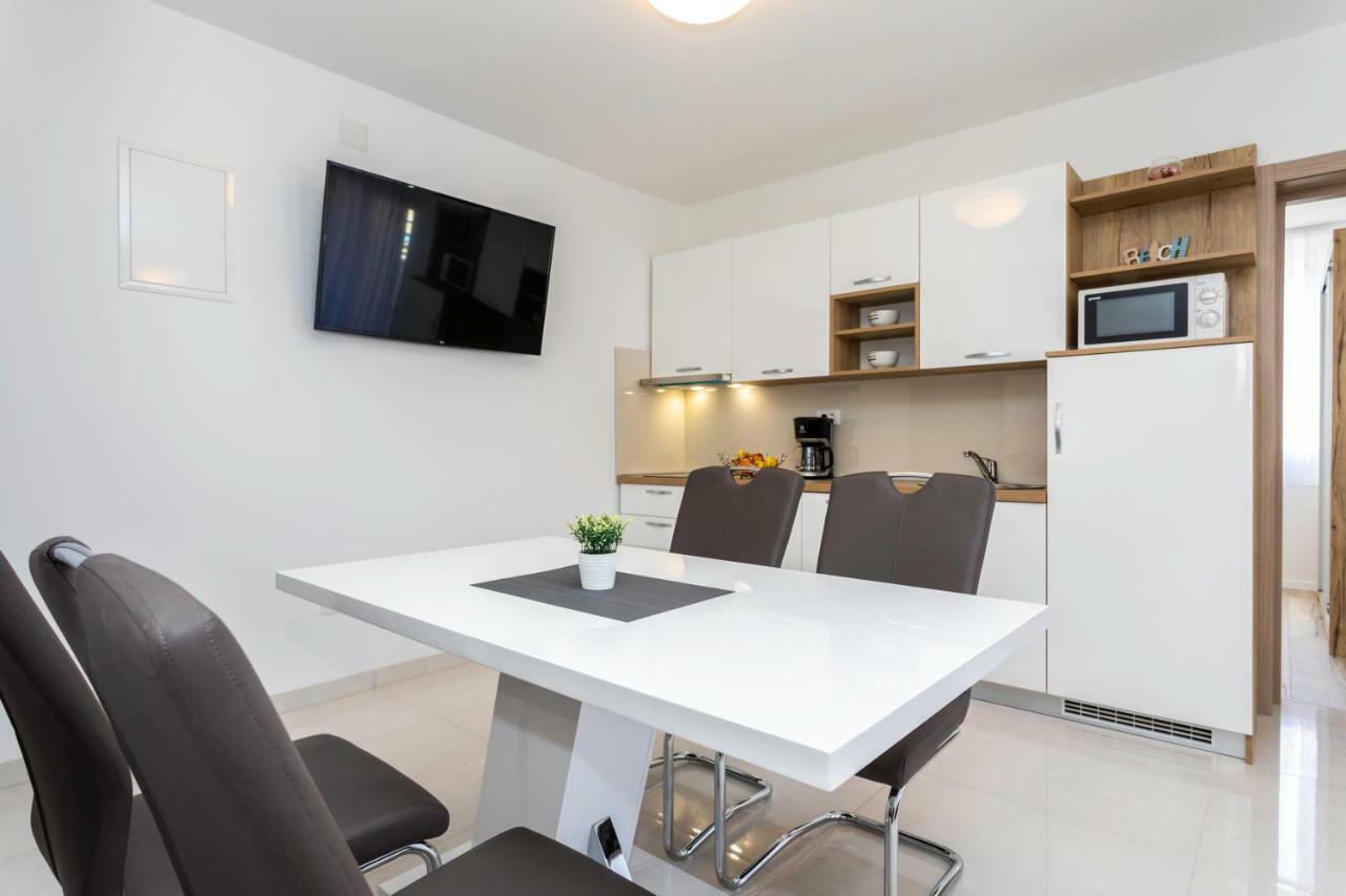 Apartments Mateo 2 巴斯卡 外观 照片